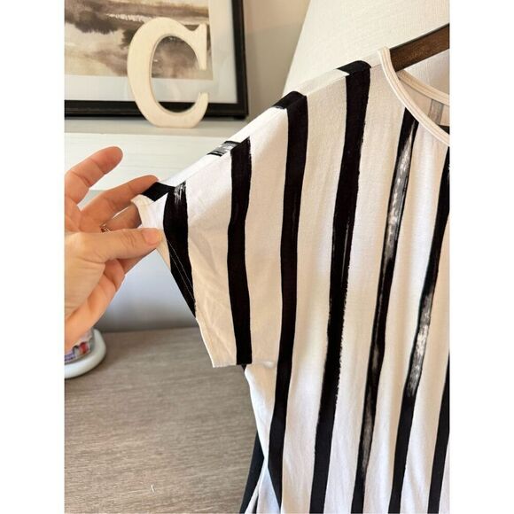 St John Black and White Striped Short Sleeve Blouse Women’s Size Medium - Picture 3 of 6
